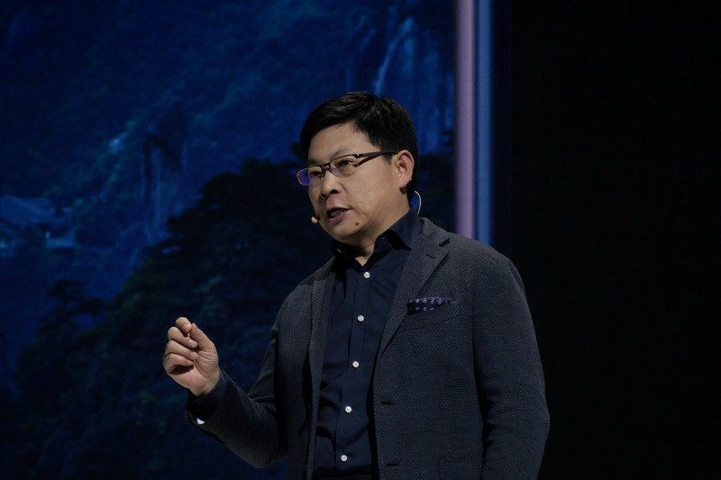 新製品発表会に登壇した、Huaweiコンシューマ・ビジネスグループCEOのリチャード・ユー氏