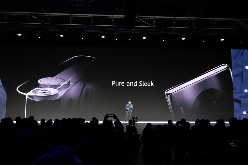 Mate 30 Proでは、本体デザインにもLeicaのカメラの特徴を取り入れている