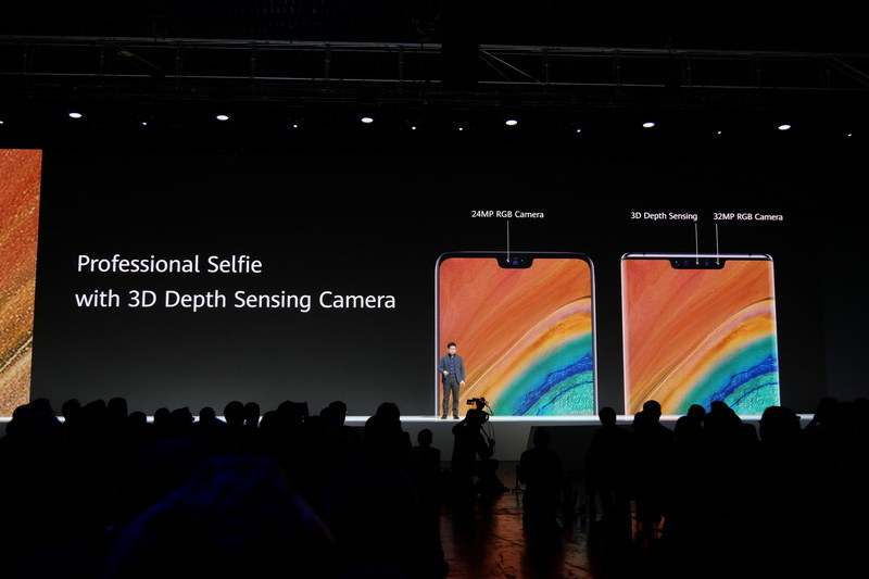 前面カメラはMate 30が2,400万画素の単眼仕様、Mate 30 Proが3,200万画素カメラと3D深度センサーのデュアルレンズ仕様