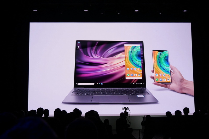 PCとの連携機能も強化され、PC側からMate 30シリーズを操作したり、ドラッグ&ドロップでファイルの転送が可能