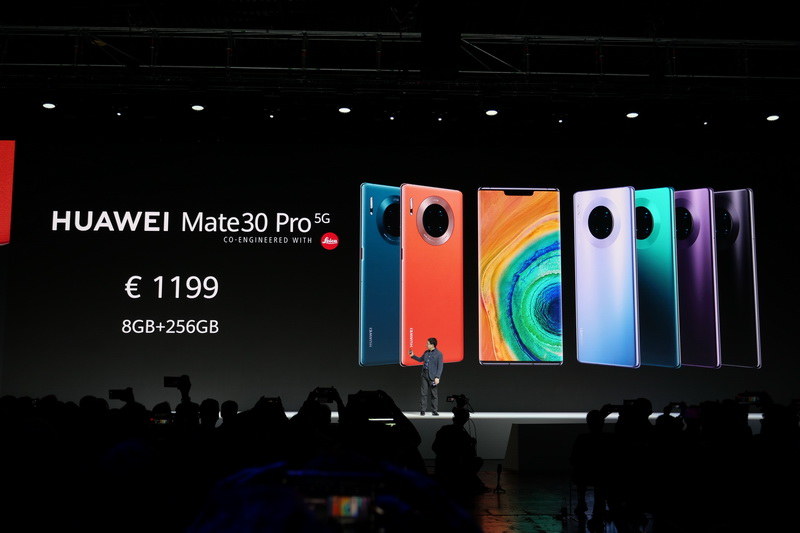 Mate 30 Pro 5GはRAMが8GB、内蔵ストレージが256GBで1,199ユーロ。発売時期は未定