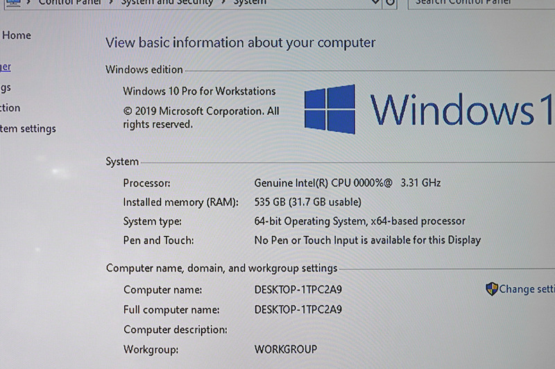 Windowsのシステムプロパティ、535GBのメインメモリがあることになっている