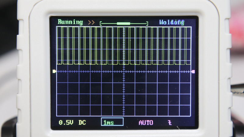 電圧と時間以外の設定が初期状態に戻る