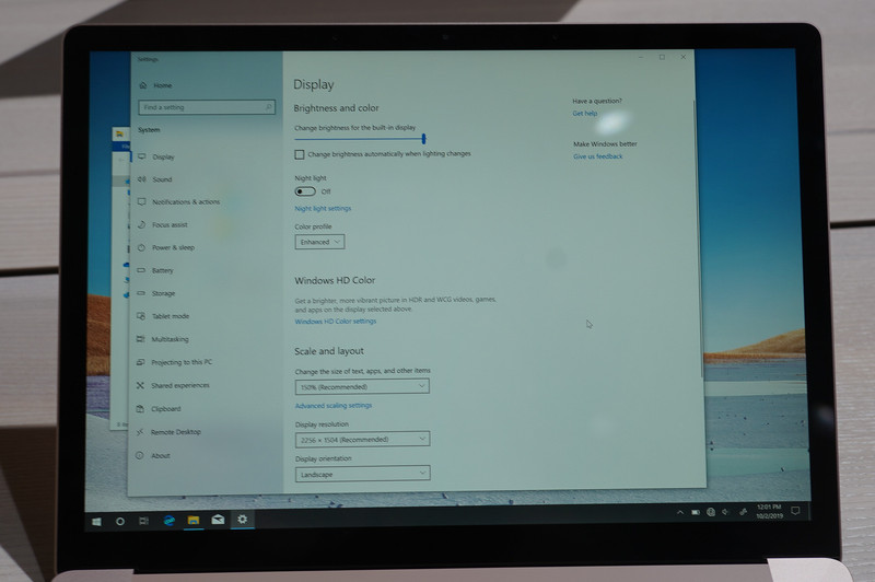 13.3型は2,256x1,504ドット