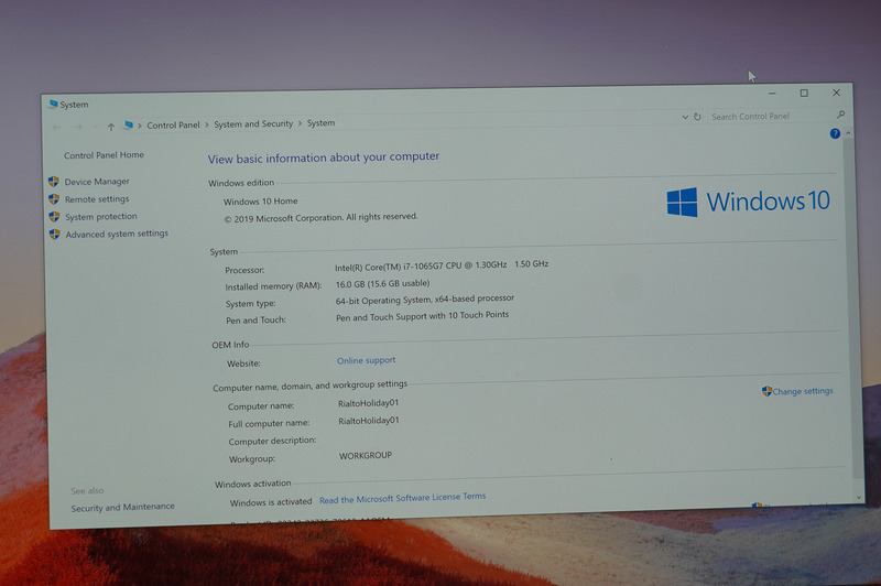CPUは第10世代Coreプロセッサ