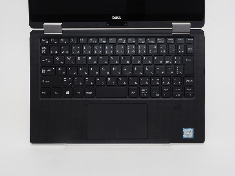 旧モデルのキーボードは左右に余裕がある一方、左右端のキーはやや幅狭