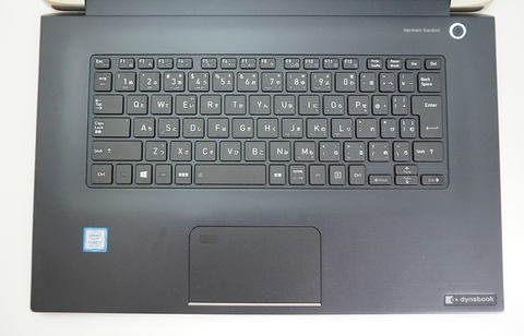 ホワイト ノートPC クラムシェルデザイン Hothotレビュー】15.6型でもモバイルできる1.399kgのクラム