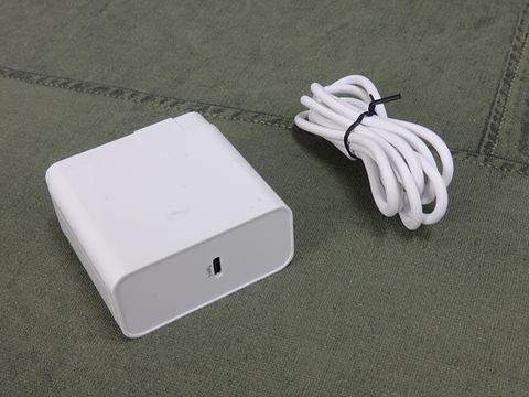 Hothotレビュー】Core m3-8100Y搭載モデルで8型2in1「CHUWI MiniBook