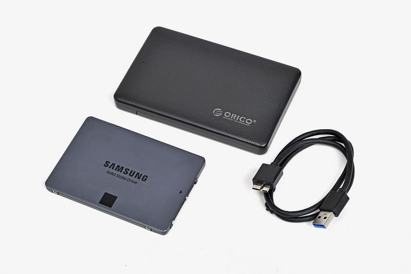 数量限定でUSB外付けケースが付属するSamsung製SSD「860 QVO」