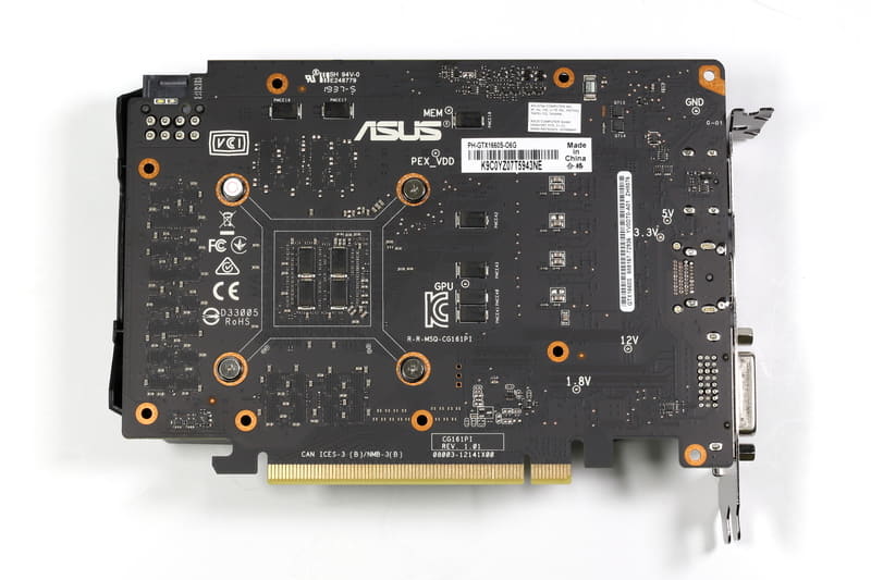 カード裏面。バックプレートは非搭載