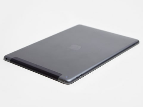 西川和久の不定期コラム】10.2型に大型化/スマートキーボードに対応