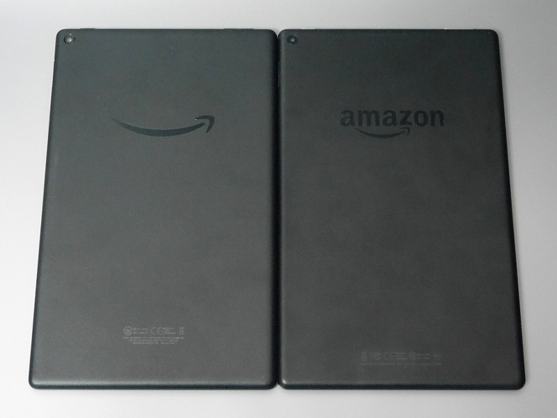 背面。従来の「Amazon」ロゴが、おなじみの矢印状のロゴマークへと差し替えられている。今夏発売されたFire 7と同じ意匠だ