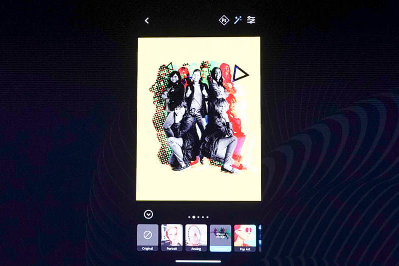 必要な部分をAdobe Senseiで切り抜いたりできる