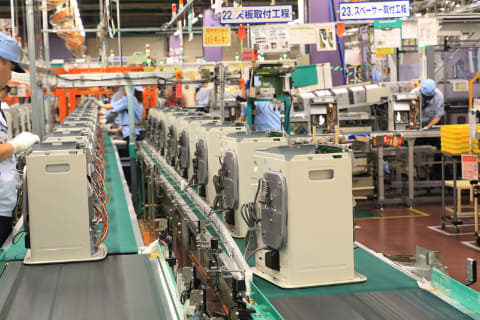 日本全国の工場見学レポートをお届け!