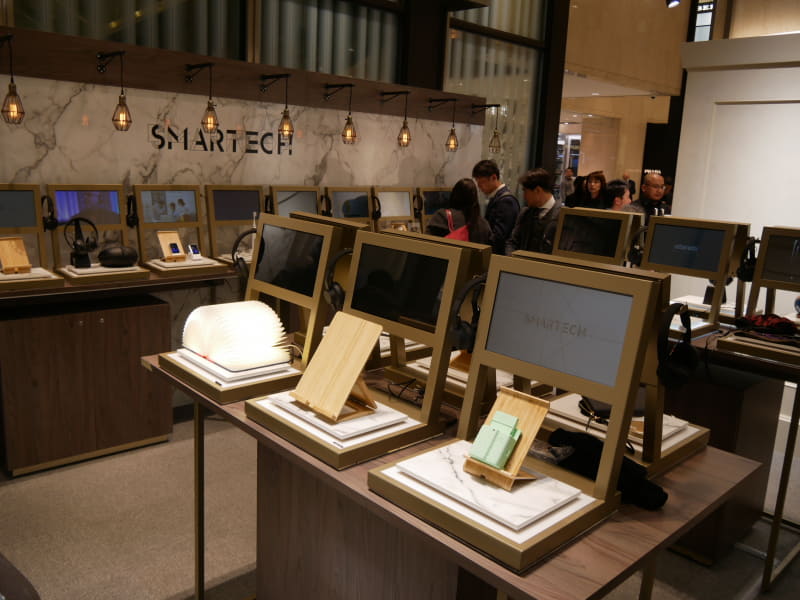 東京・有楽町の阪急メンズ東京1階にオープンしたSMARTECH