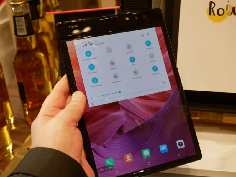 ROYOLEの折りたたみ可能なタブレットFlexPai