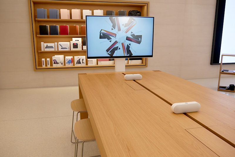 セッションができるテーブルも用意