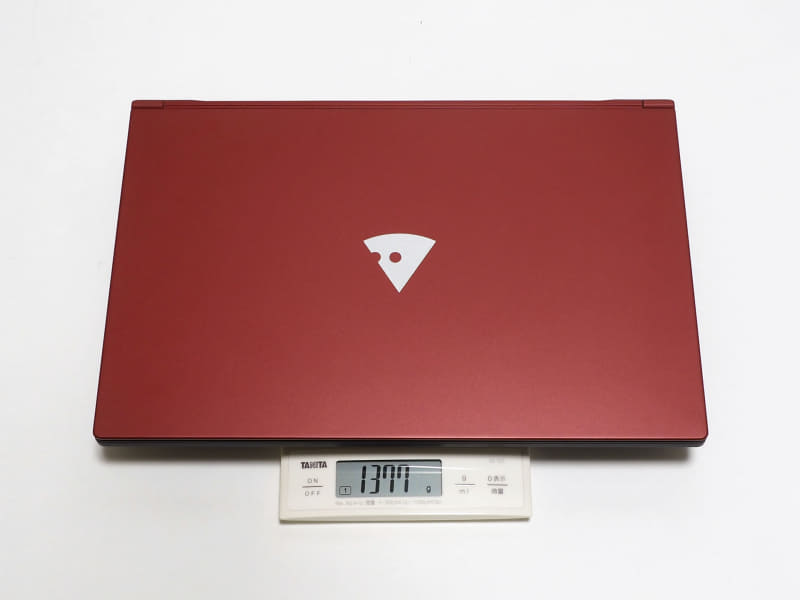 実測では若干軽い1.377kg