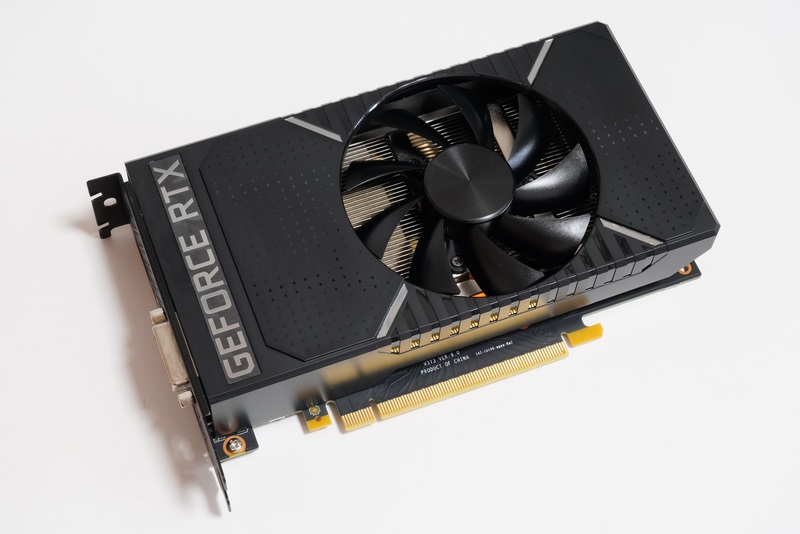 HP Z1 Entry Tower G5に搭載されているビデオカードは「NVIDIA GeForce RTX 2070」