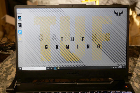 イベントレポート】ASUS、天板LEDでアニメ表示もできるRyzen 4000 H