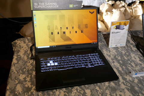イベントレポート】ASUS、天板LEDでアニメ表示もできるRyzen 4000 H