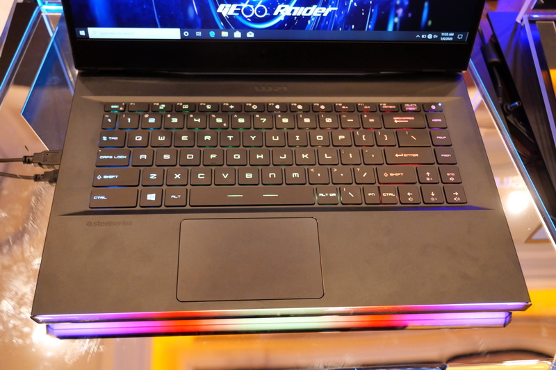 キーボードはPer KeyフルカラーLED内蔵