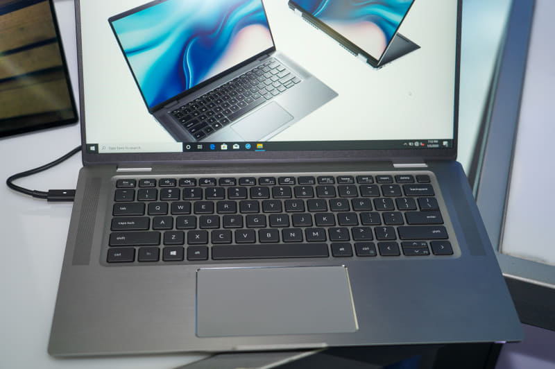 クラムシェル型キーボード