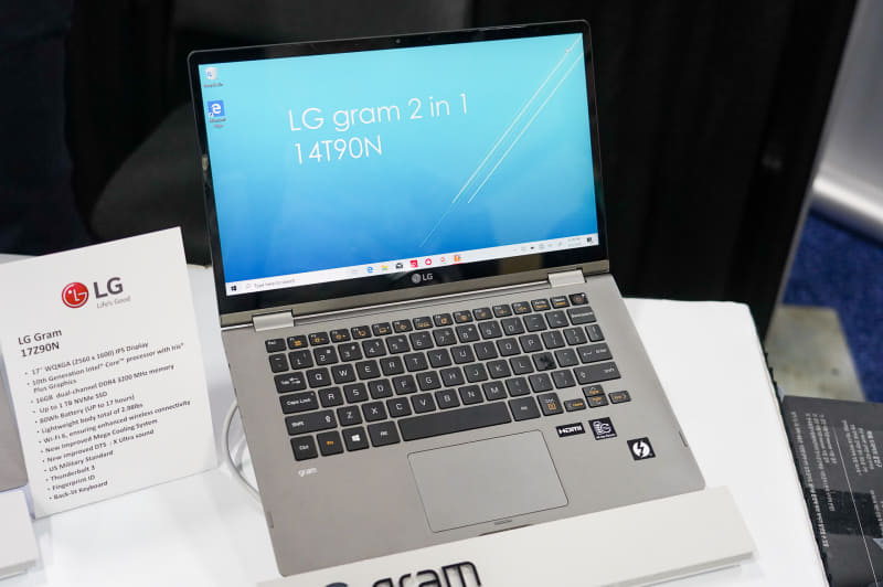 「LG gram 2-in-1 (14T90N)」は、72Whという大容量バッテリを搭載ながら1.145kgの軽量性を実現した2in1