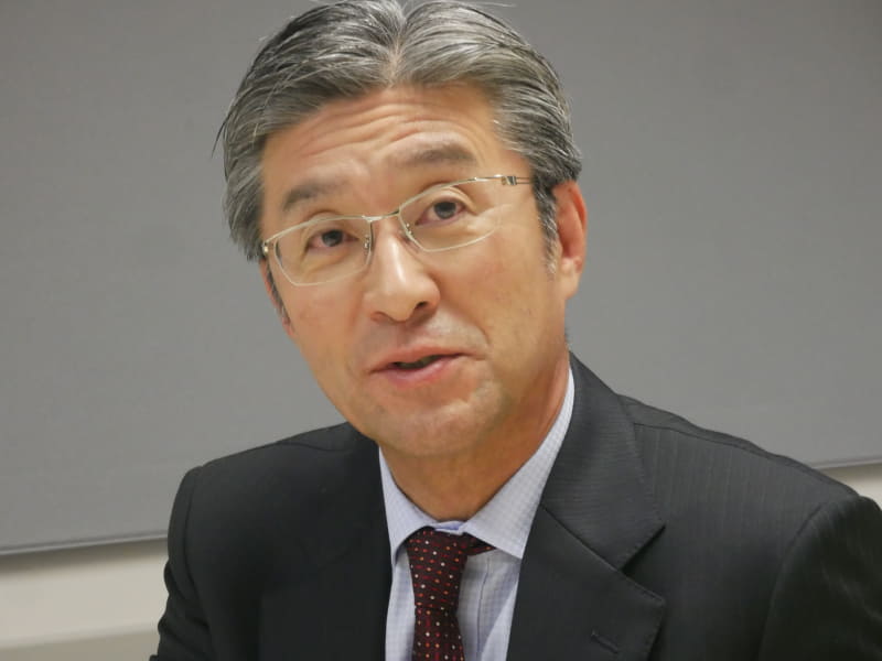 インテル株式会社の鈴木国正社長