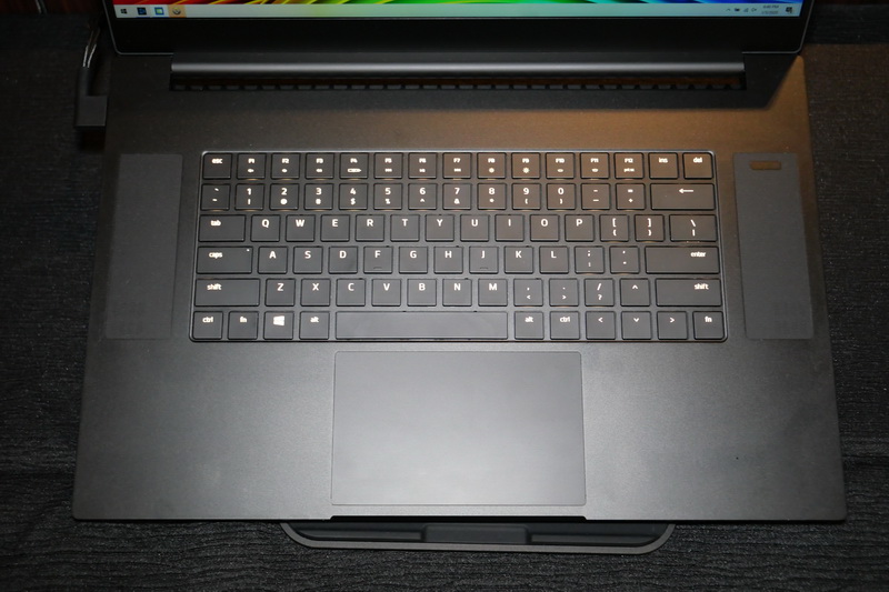 同じく本体デザインやキーボードの仕様は2019年モデルと同じだ