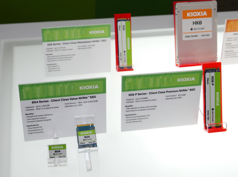 こちらはクライアントPC向けSSDのプロトタイプ