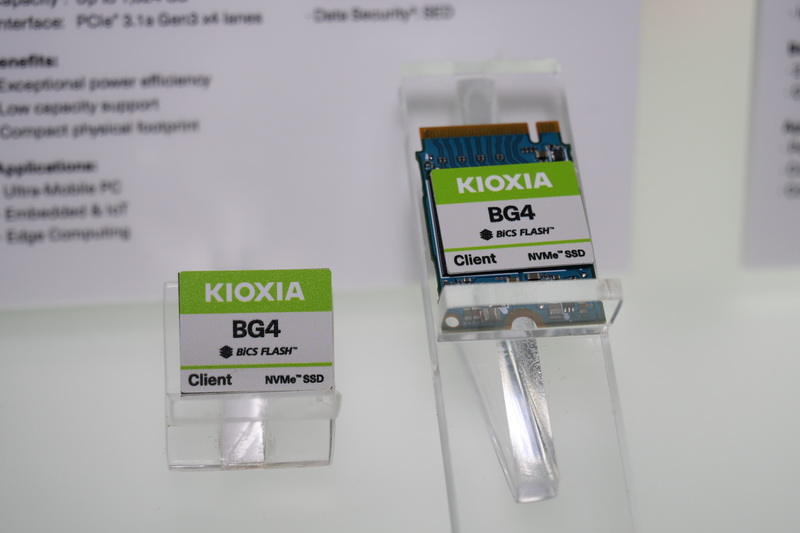 BG4は、NANDフラッシュメモリとコントローラ一体型のSSDで、薄型ノートPCなどでの利用を想定。M.2 2230フォームファクタの製品も用意される