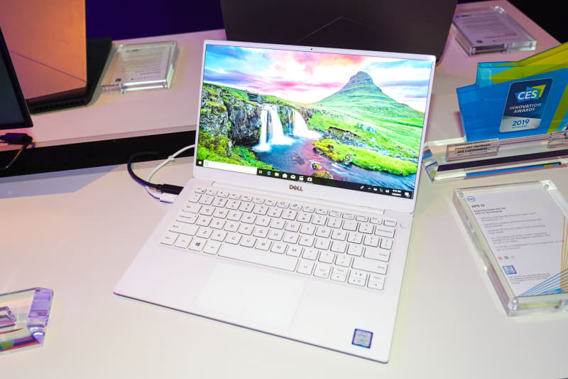カメラが上部に入ったXPS 13(モデル9380、2019年型)