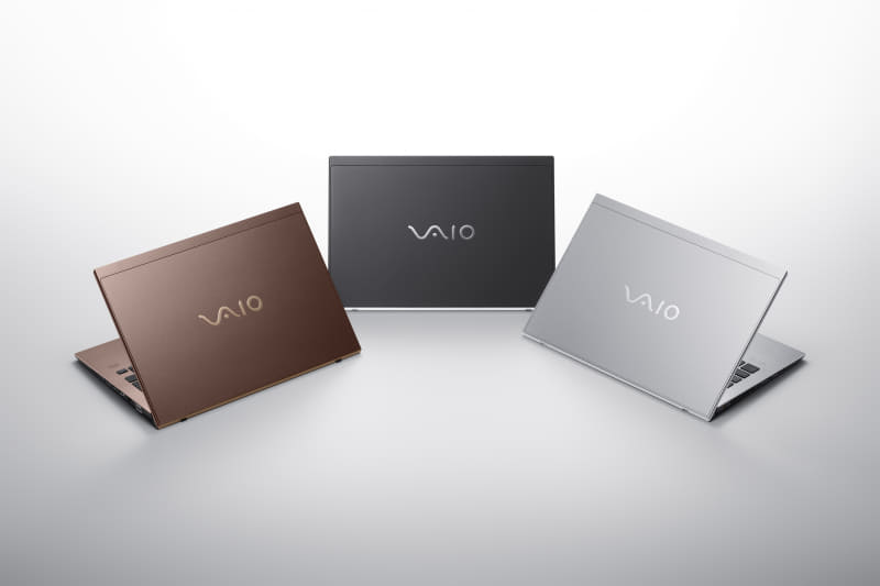 VAIO SX14の本体色はブラック、シルバー、ブラウンの3色