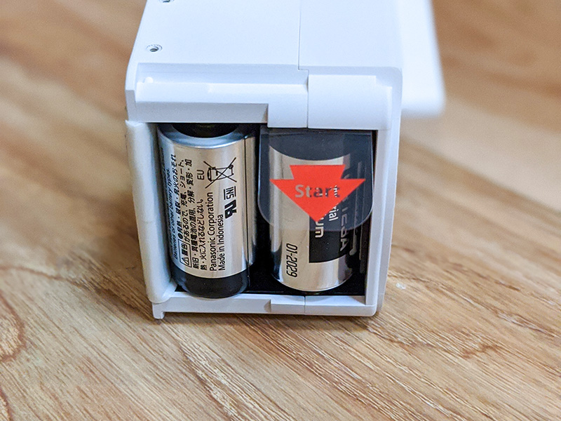 乾電池で駆動する