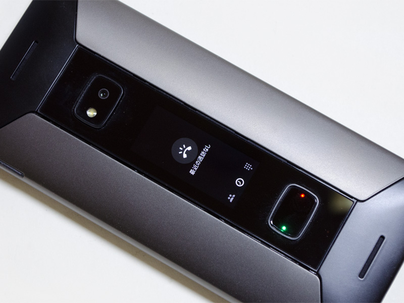 1.91型タッチOLED(3/4)。電話