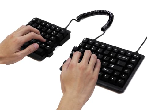 ファンクションキーが追加されUSB Type-C接続になった左右分離型