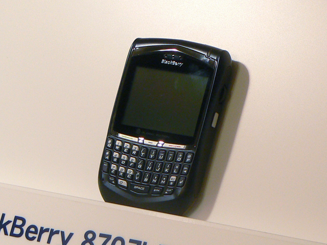 写真はBlackBerry 8707h