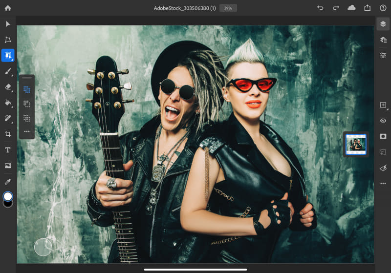 こうした複数の対象があるような切り抜きでも簡単にできるようになる(出典 : Adobe)