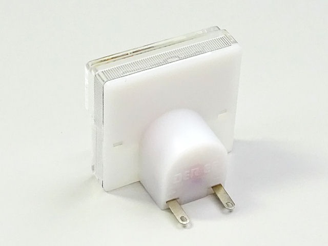 大きさは高さ33mm、幅が34mmなので、なんとか5インチベイに収まりそう