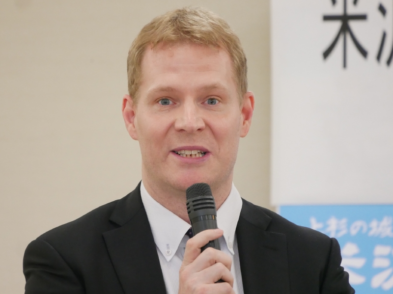 NECパーソナルコンピュータ 代表取締役社長のデビッド・ベネット氏