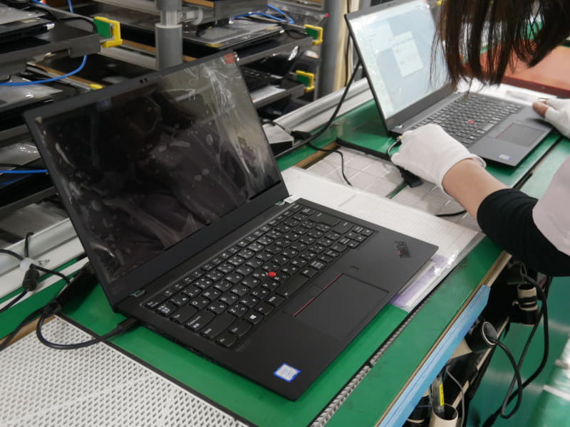 各種検査を行なう