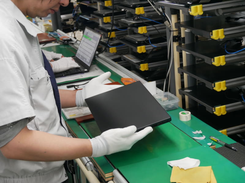 最終外観検査を行なう