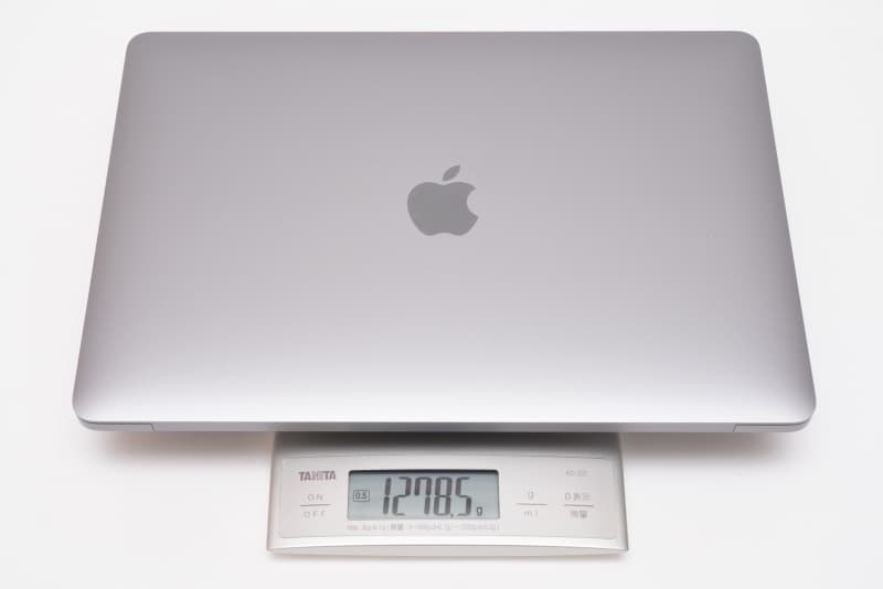本体の実測重量は1,278.5g
