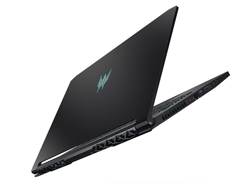 背面(Predator Triton 500)