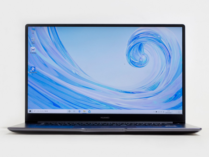 狭額縁。仕様上は画面占有率87%。Webカメラはフチにはない