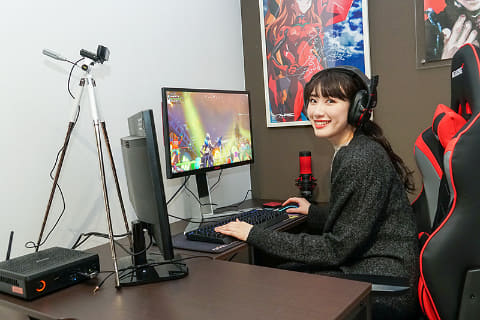 特集】モデル兼ゲーマーの黒田瑞貴さん、ZOTACの小型ゲーミングPCでPC