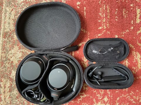 買い物山脈】ノイズキャンセリングヘッドセットがリビングでの仕事に