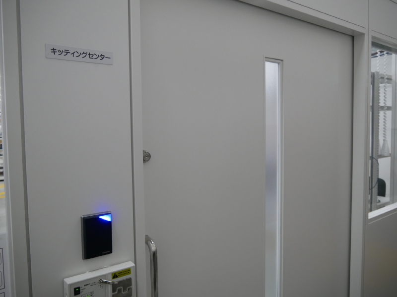 キッティングエリアの入口の様子