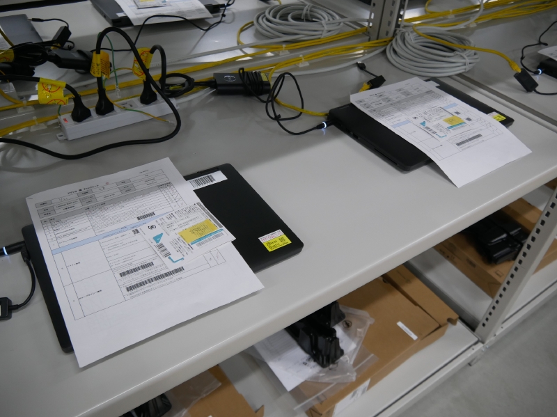 SIMを内蔵するサービスも行なっている